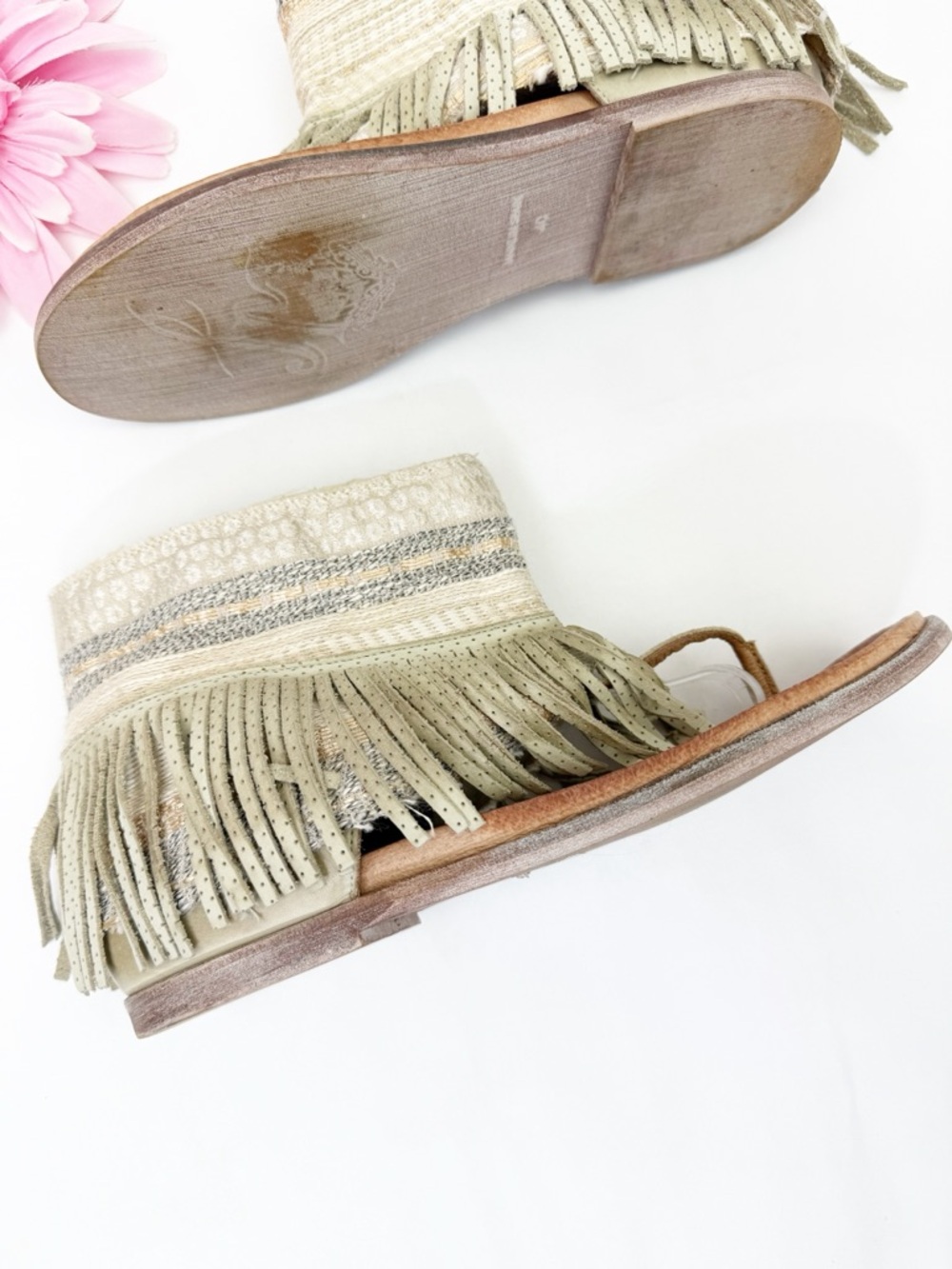 Free People Wonderland Fringe Moc Leather Sandals Pearl Boho Bohemian - Picture 9 of 12